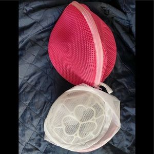 Bra holders for washing machine